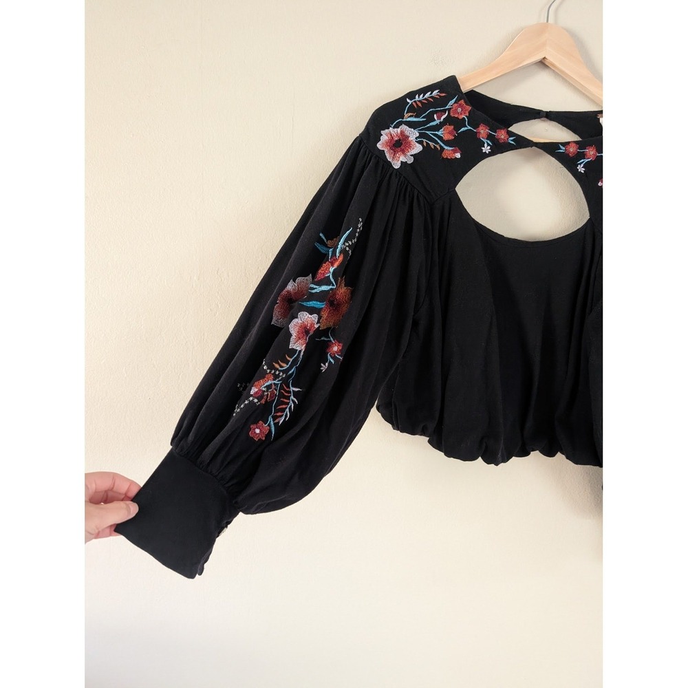 Free People Embroidered Blouse XS Black Balloon Sleeve Boho Crop Floral Lolita - Picture 9 of 9